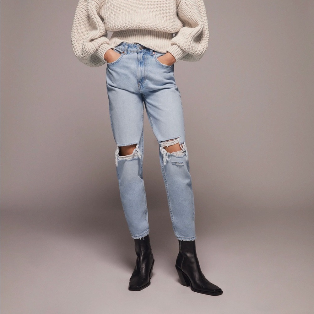 SOLD Zara ripped mom jeans